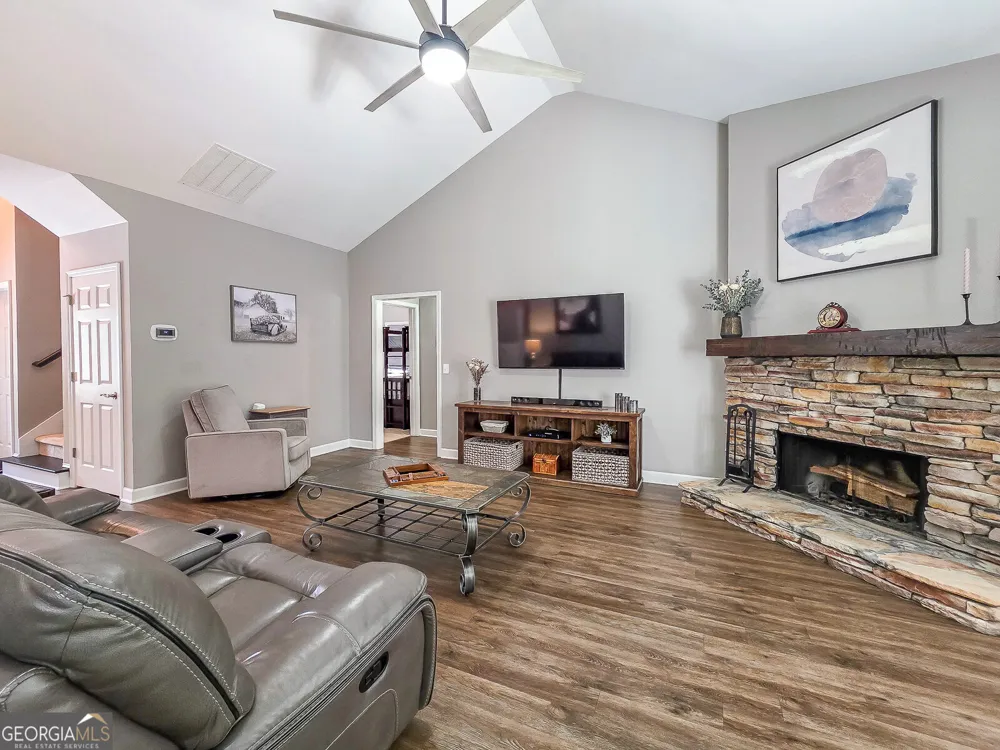 728 Austin Creek DR Buford, GA 30518