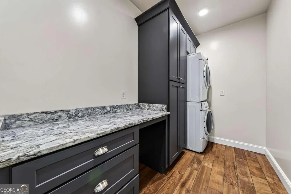 3289 Brooksong WAY Dacula, GA 30019
