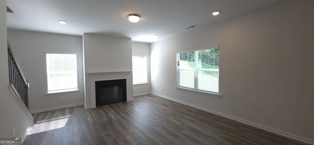 523 Grover ST Hoschton, GA 30548