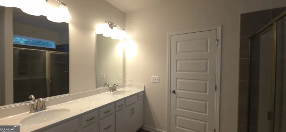 523 Grover ST Hoschton, GA 30548