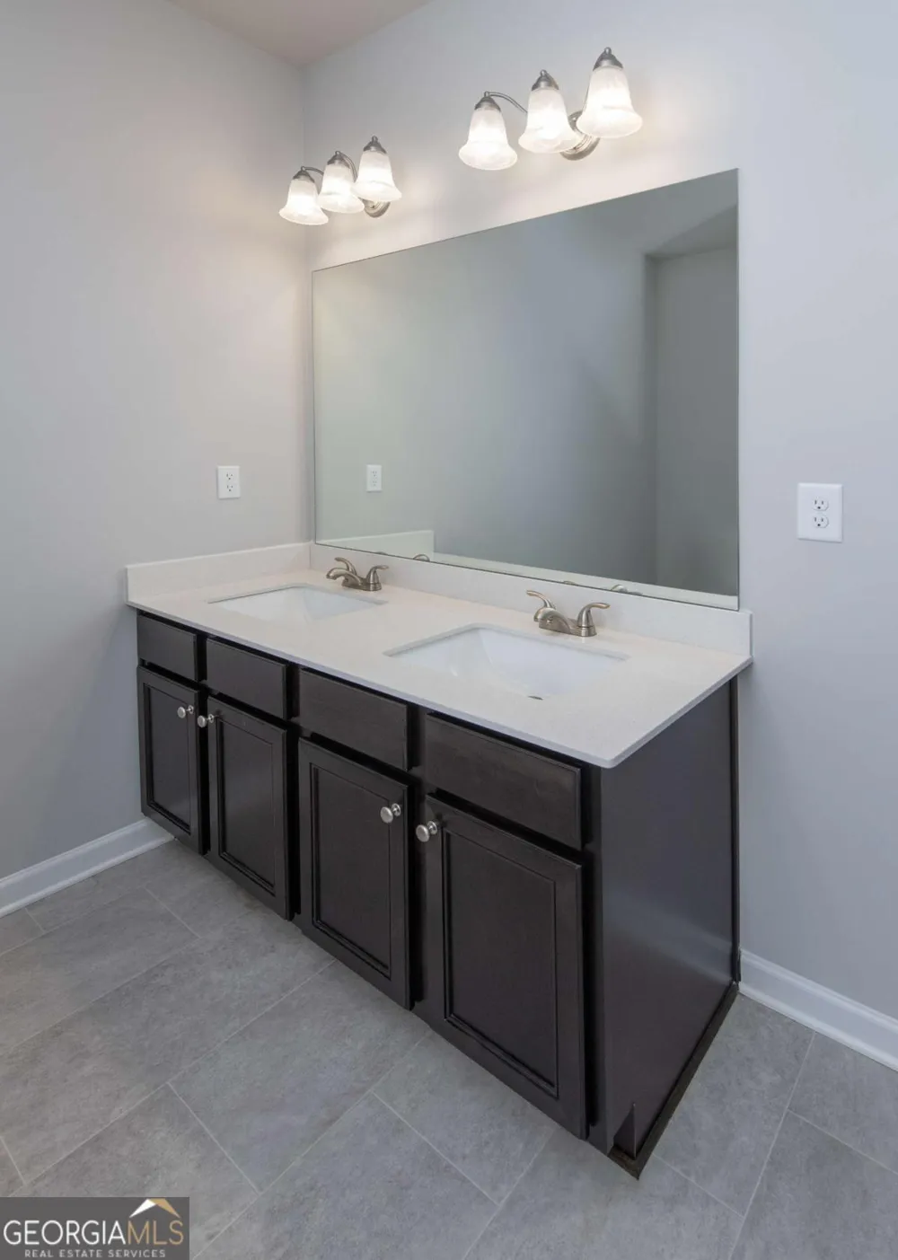 5509 Leyland DR Flowery Branch, GA 30542