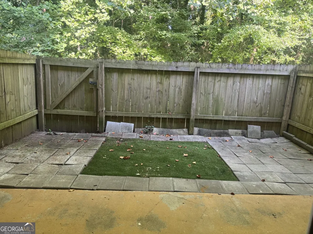 2207 Surrey CT SE Marietta, GA 30067