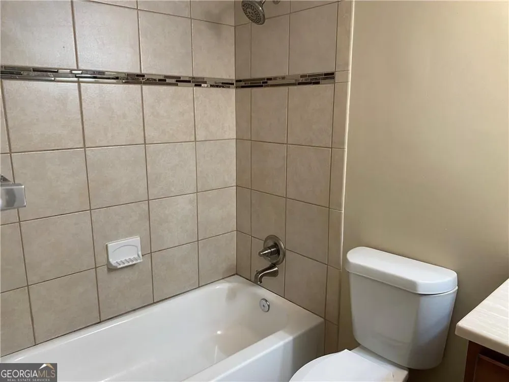 2207 Surrey CT SE Marietta, GA 30067