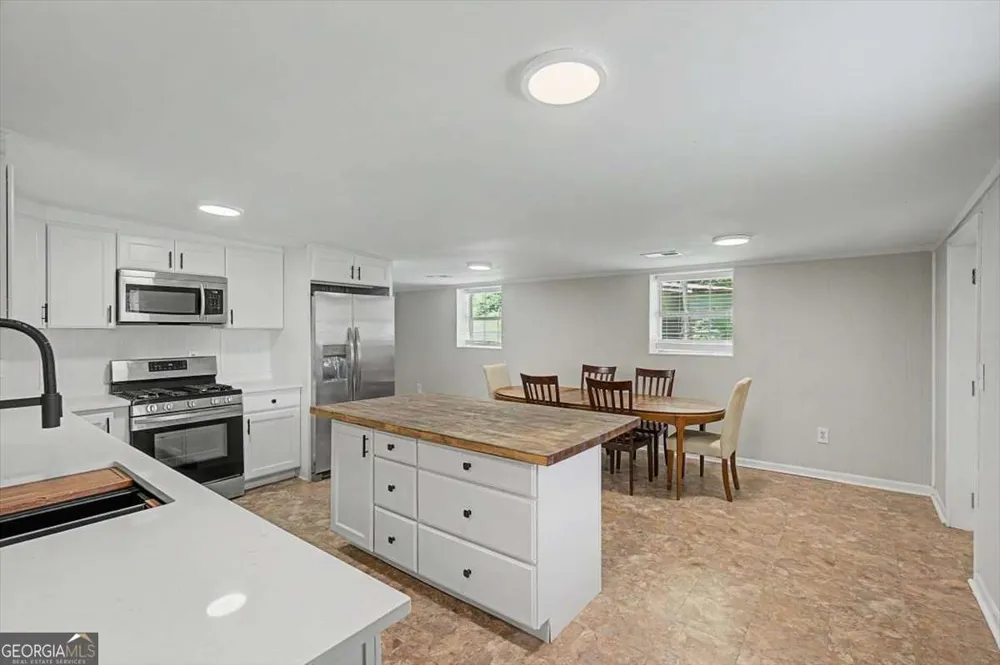 794 Old Allatoona RD SE Cartersville, GA 30121