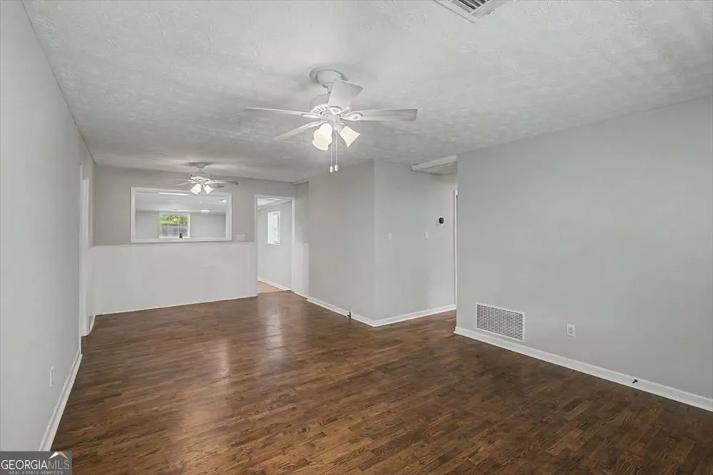 794 Old Allatoona RD SE Cartersville, GA 30121