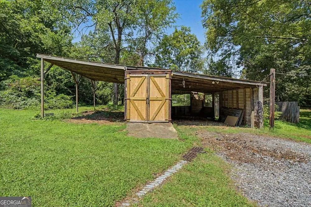 794 Old Allatoona RD SE Cartersville, GA 30121