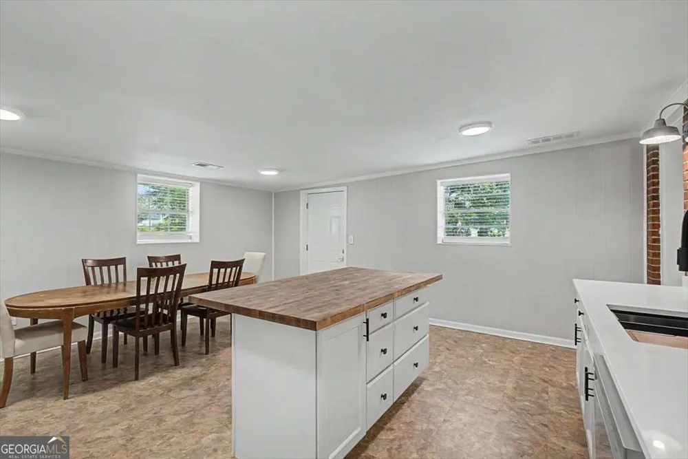794 Old Allatoona RD SE Cartersville, GA 30121