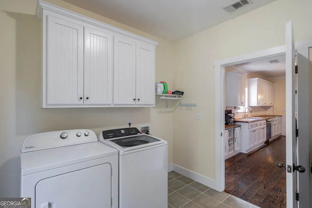262 Brickyard RD Comer, GA 30629