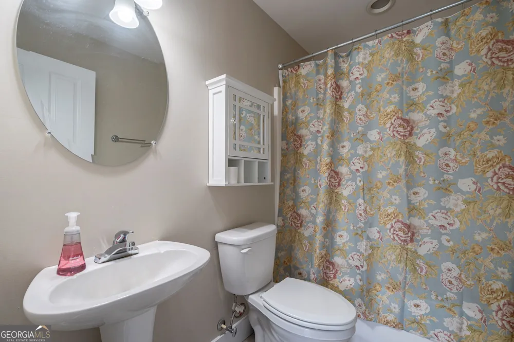 262 Brickyard RD Comer, GA 30629
