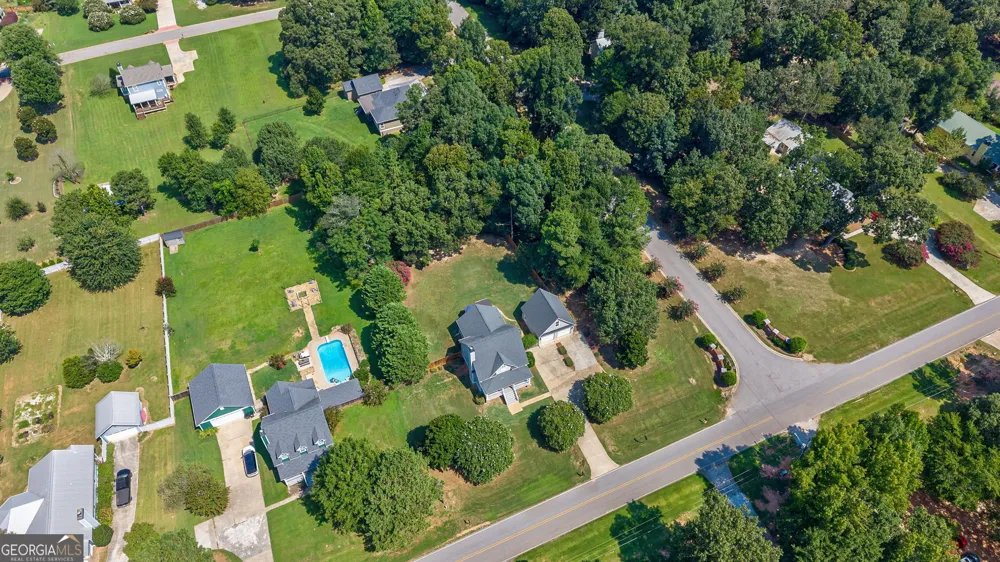 262 Brickyard RD Comer, GA 30629