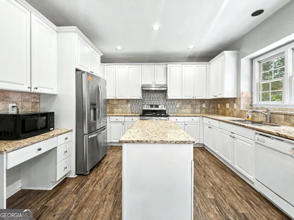 4334 Catamount DR SW Lilburn, GA 30047