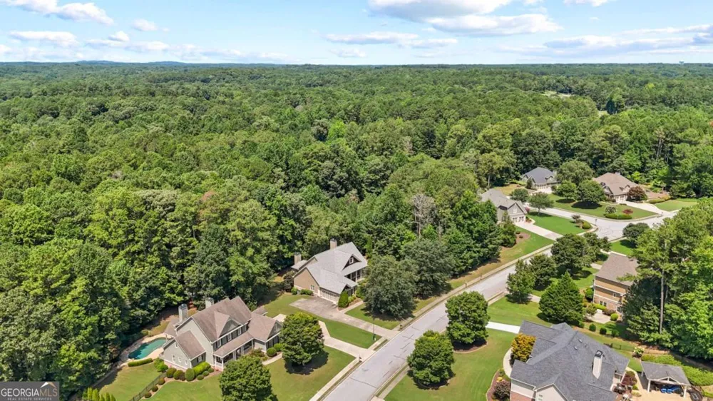 235 Chandler WALK Loganville, GA 30052