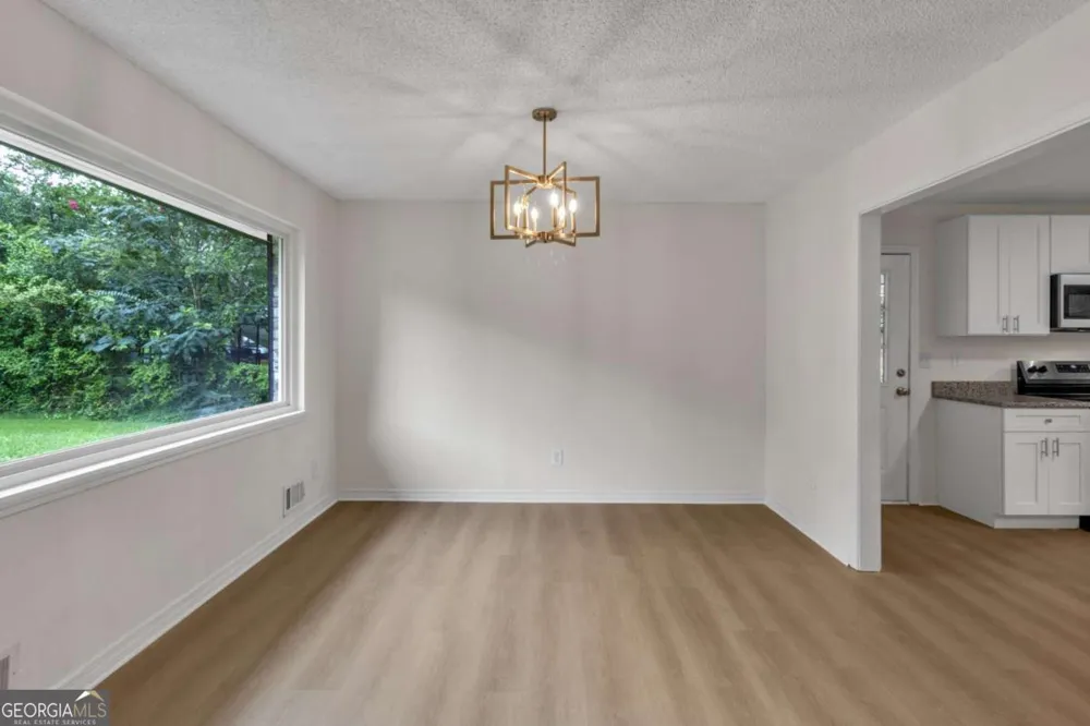170 Peachtree CT Riverdale, GA 30274