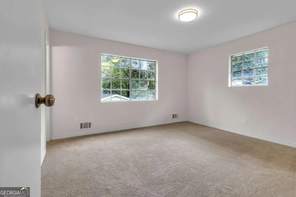 170 Peachtree CT Riverdale, GA 30274