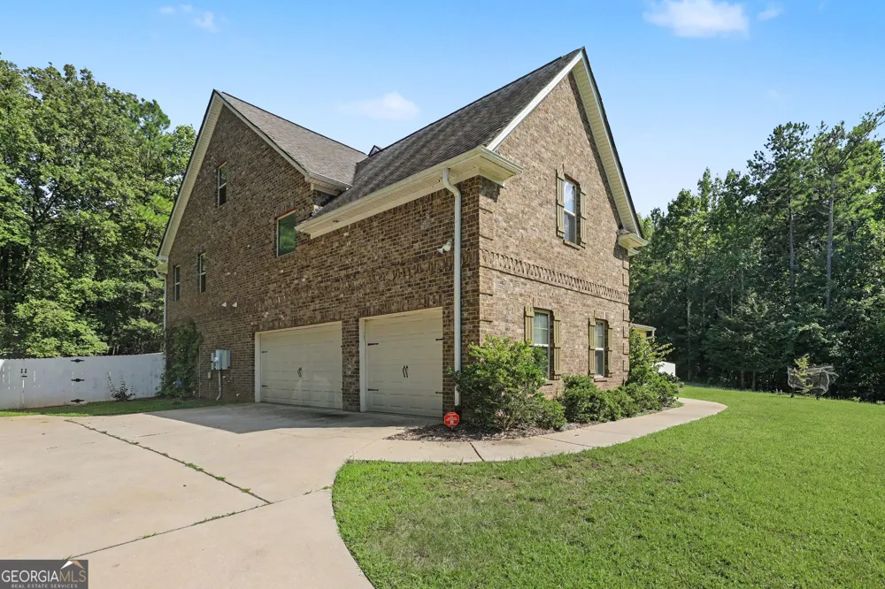 211 Dakotahs BND Newnan, GA 30263