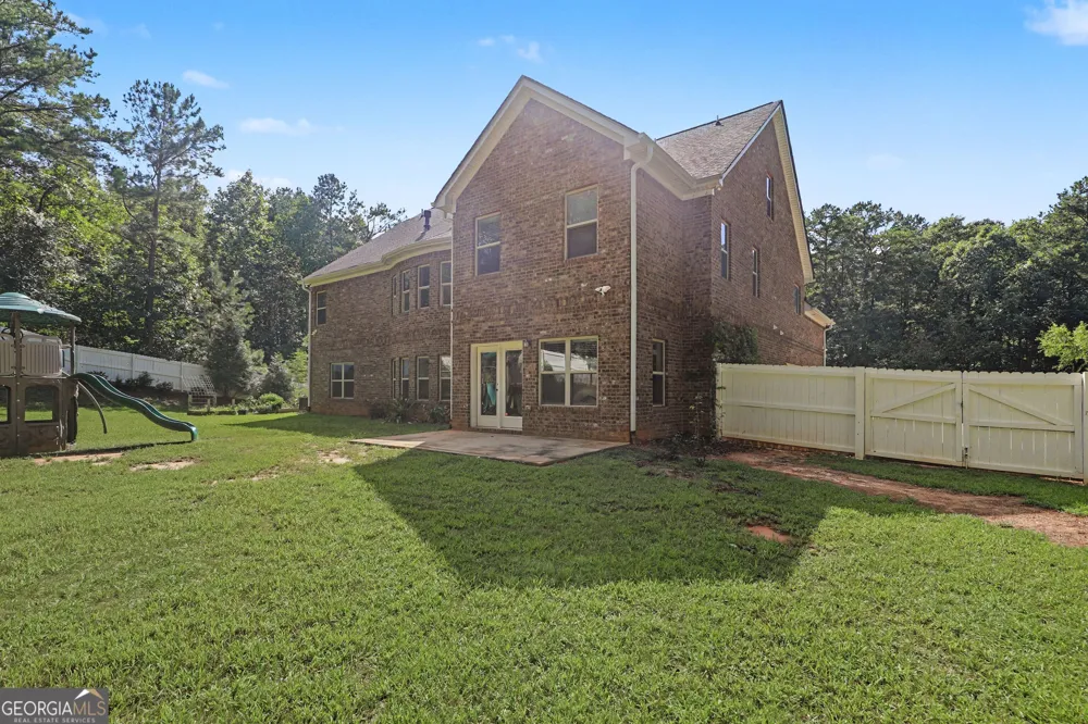 211 Dakotahs BND Newnan, GA 30263