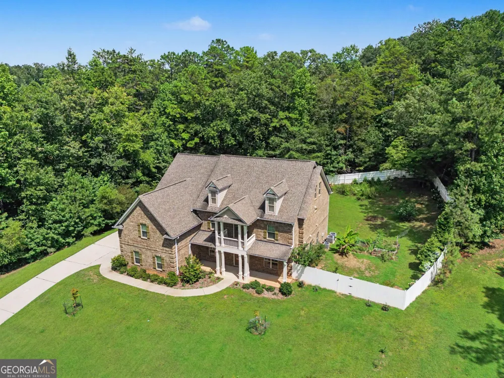 211 Dakotahs BND Newnan, GA 30263