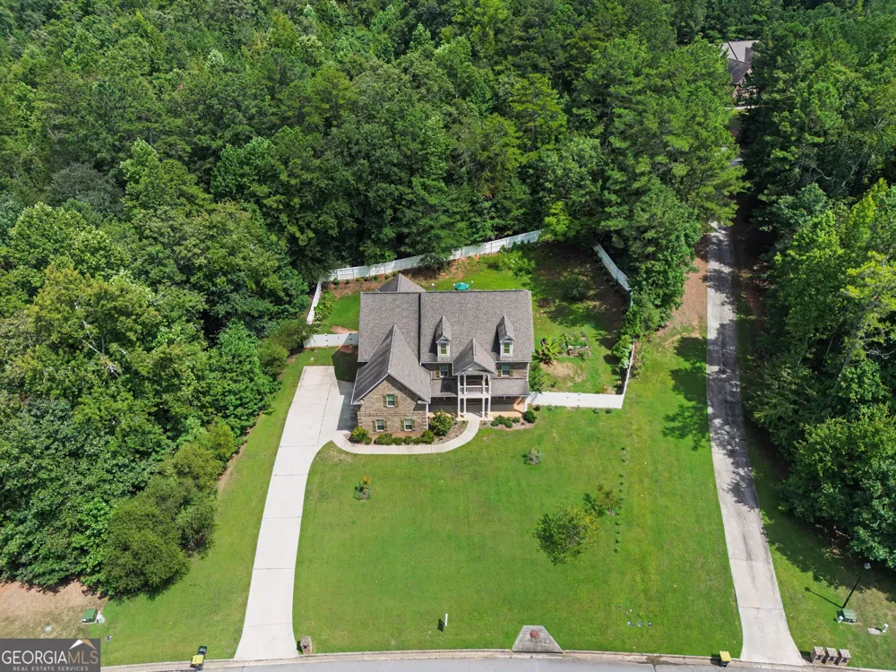 211 Dakotahs BND Newnan, GA 30263