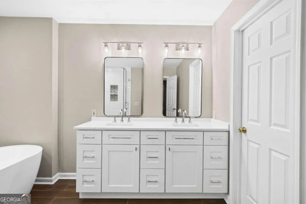 185 Thornwood DR SE Calhoun, GA 30701