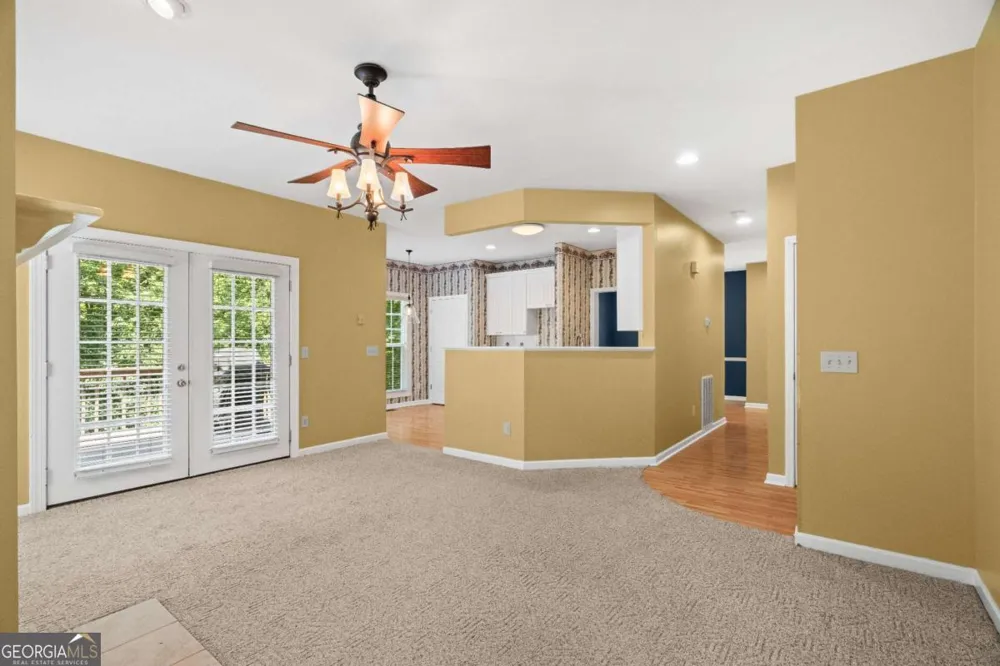 185 Thornwood DR SE Calhoun, GA 30701