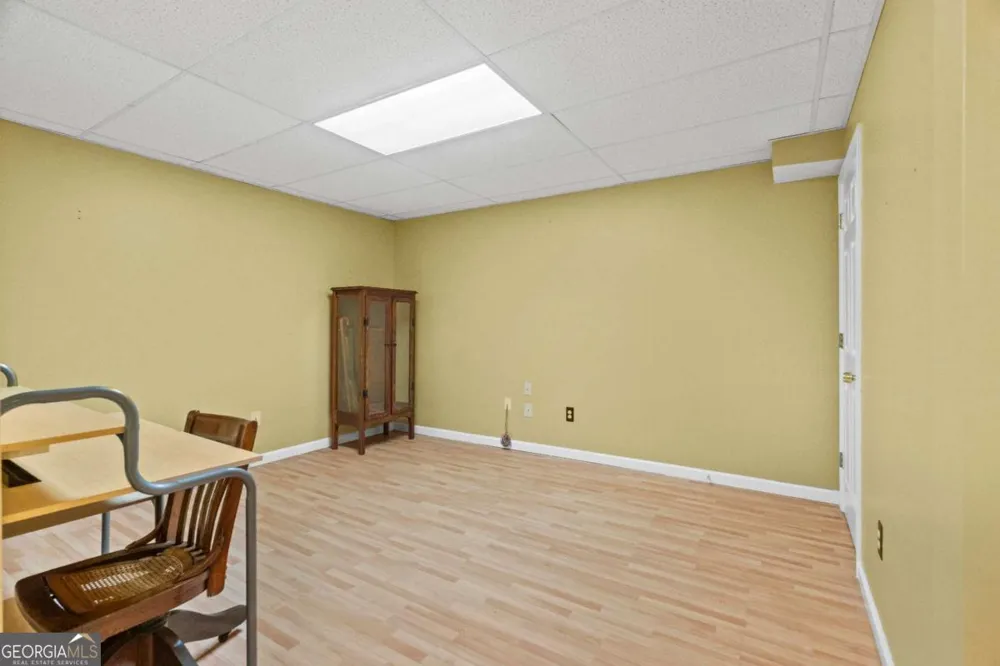 185 Thornwood DR SE Calhoun, GA 30701