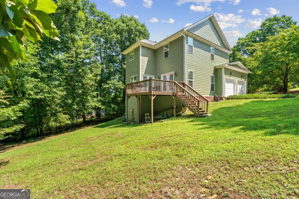 185 Thornwood DR SE Calhoun, GA 30701
