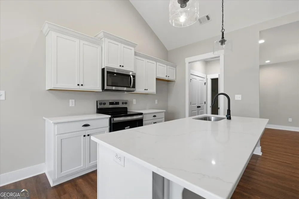 140 Overland Way Gray, GA 31032