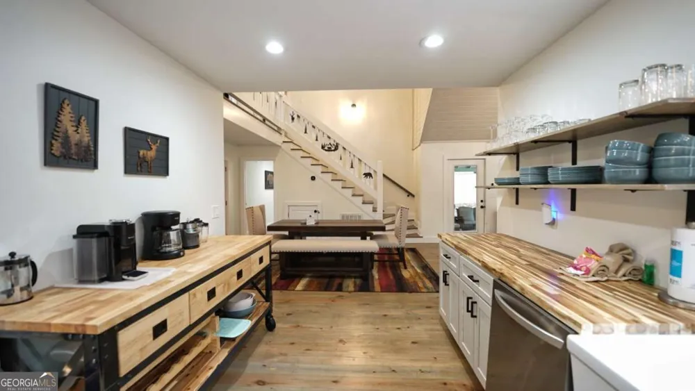 237 Chestnut Gap RD Blue Ridge, GA 30513