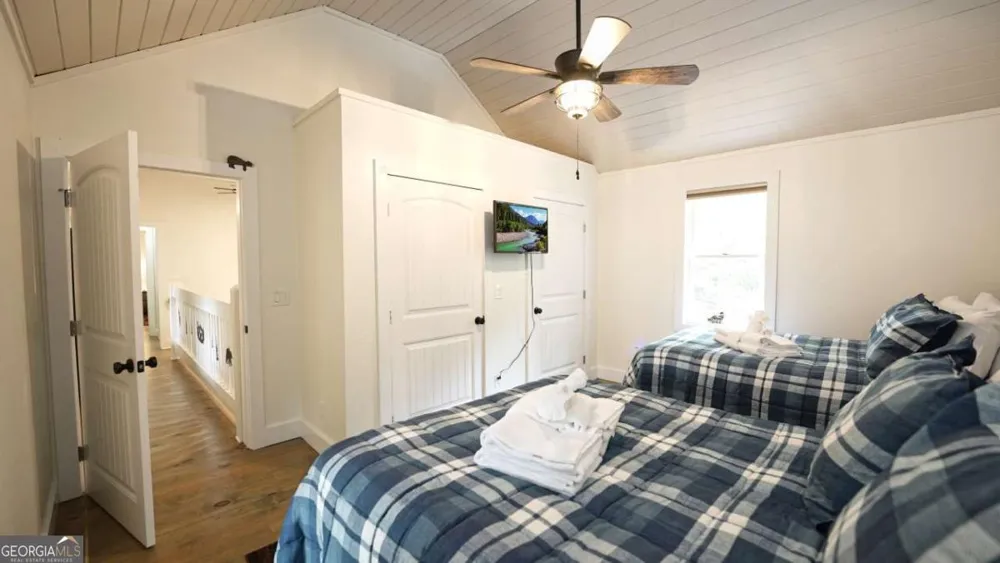 237 Chestnut Gap RD Blue Ridge, GA 30513