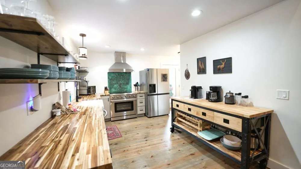 237 Chestnut Gap RD Blue Ridge, GA 30513