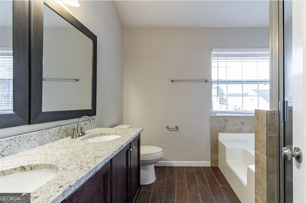 3886 Waldrop Hills DR Decatur, GA 30034