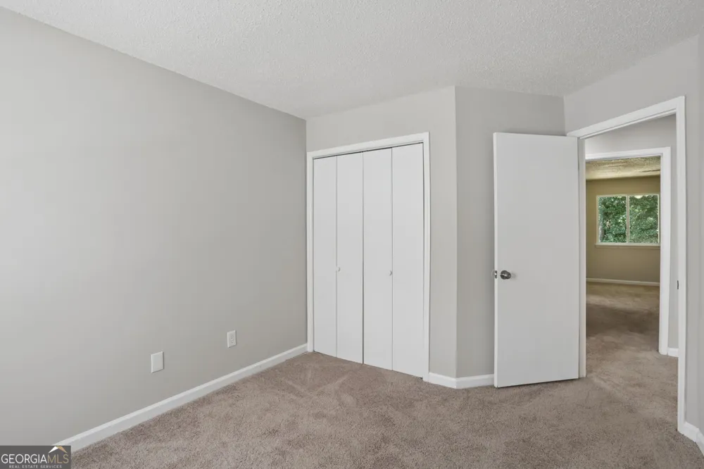 1050 Chapman CIR Stone Mountain, GA 30088