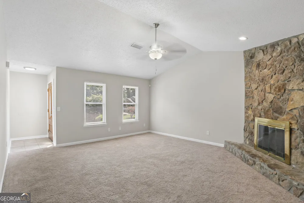1050 Chapman CIR Stone Mountain, GA 30088