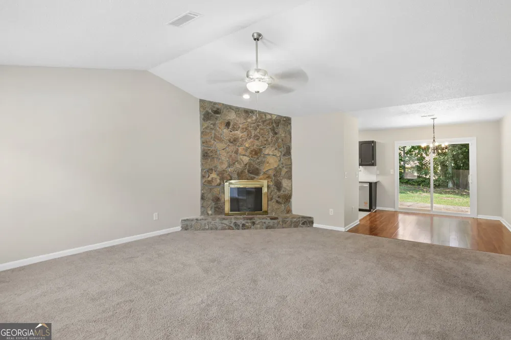 1050 Chapman CIR Stone Mountain, GA 30088