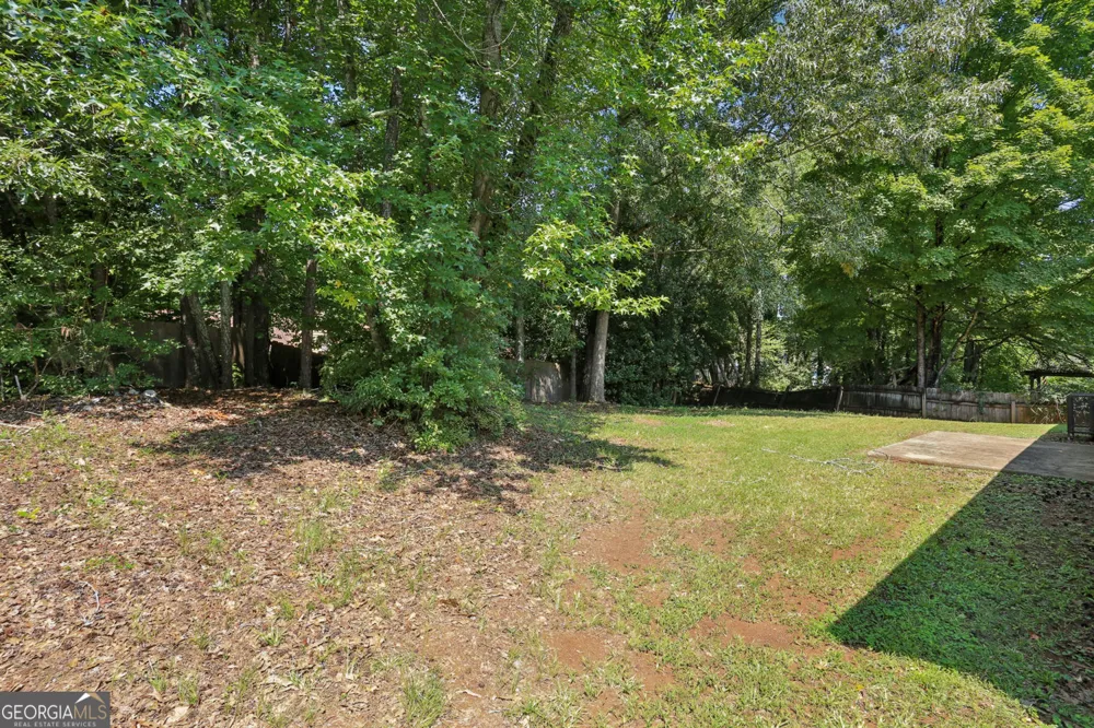 1050 Chapman CIR Stone Mountain, GA 30088