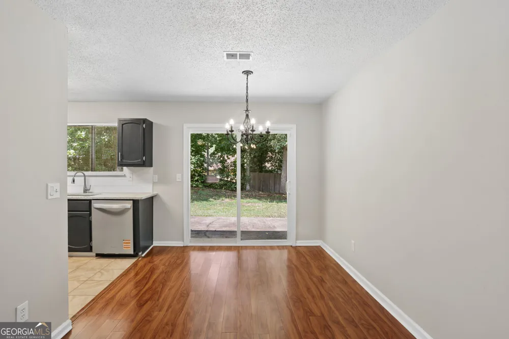 1050 Chapman CIR Stone Mountain, GA 30088