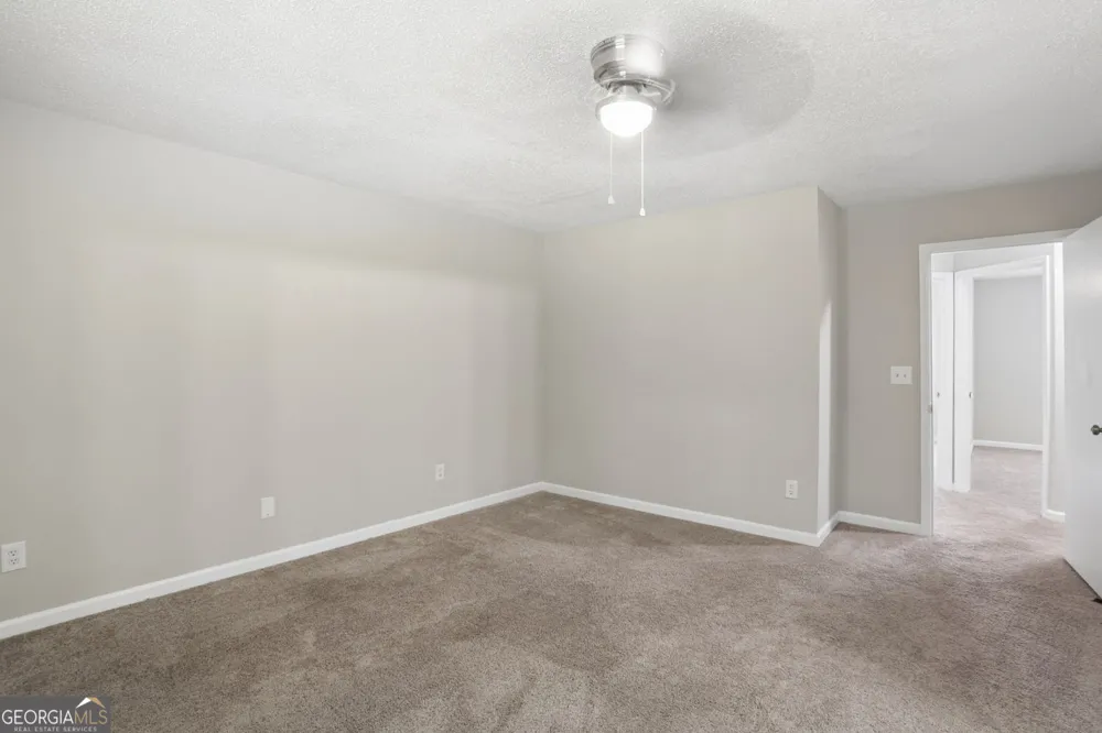 1050 Chapman CIR Stone Mountain, GA 30088
