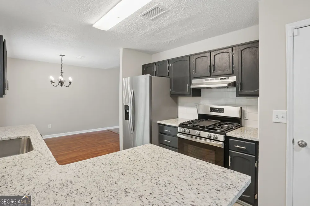 1050 Chapman CIR Stone Mountain, GA 30088