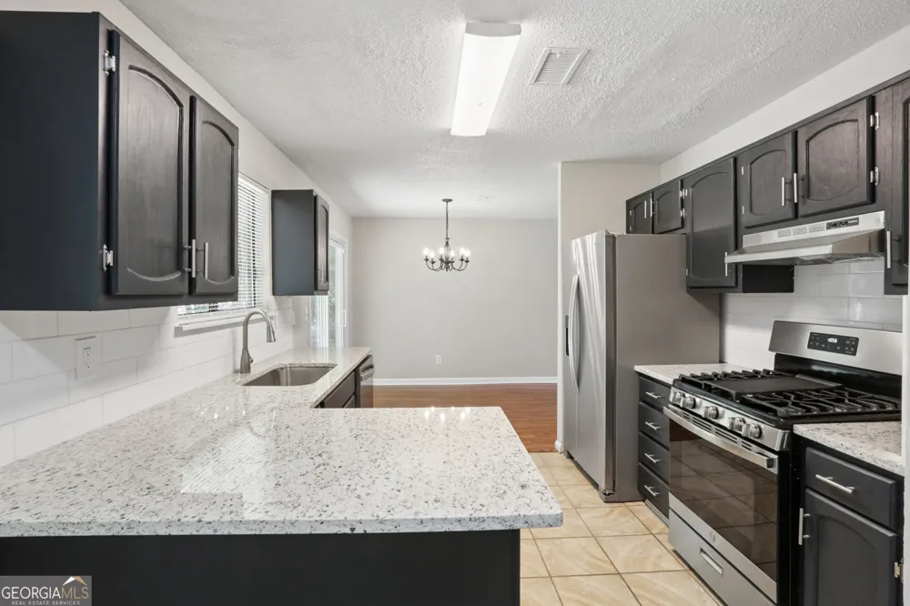 1050 Chapman CIR Stone Mountain, GA 30088