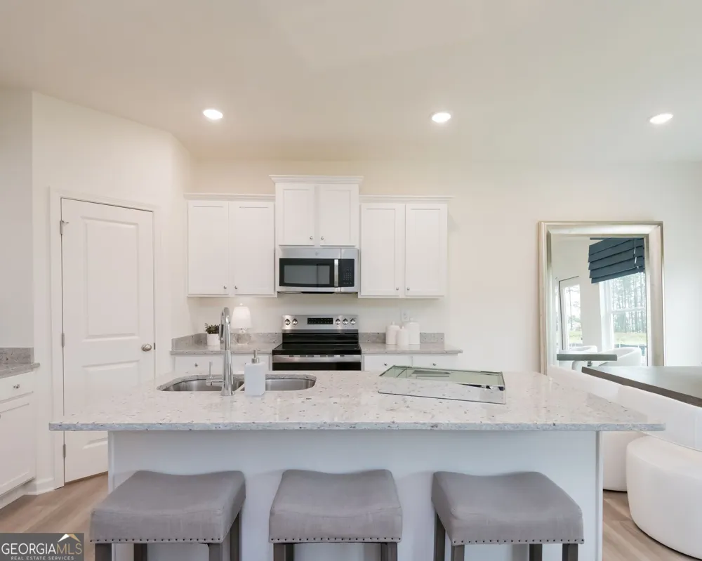 1545 Aralynn CT Conyers, GA 30013