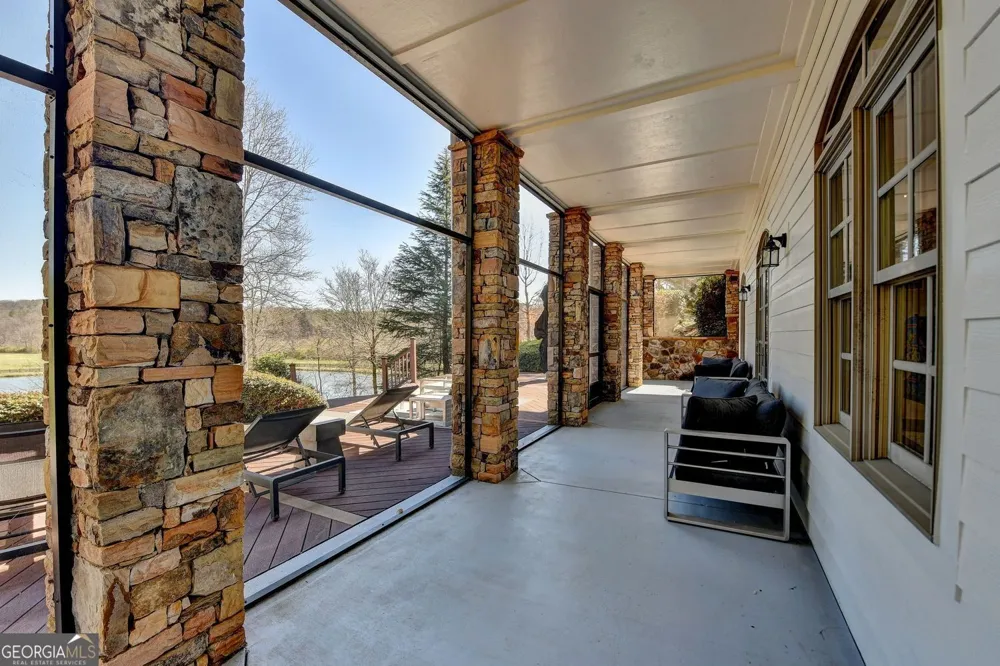 6303 Ben Parks RD Murrayville, GA 30564