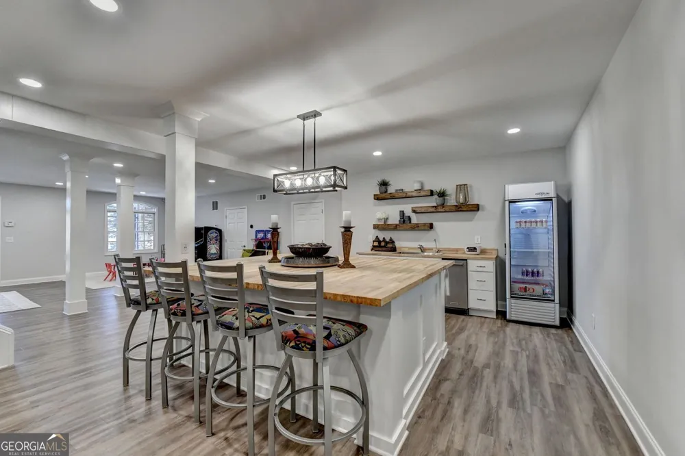 6303 Ben Parks RD Murrayville, GA 30564