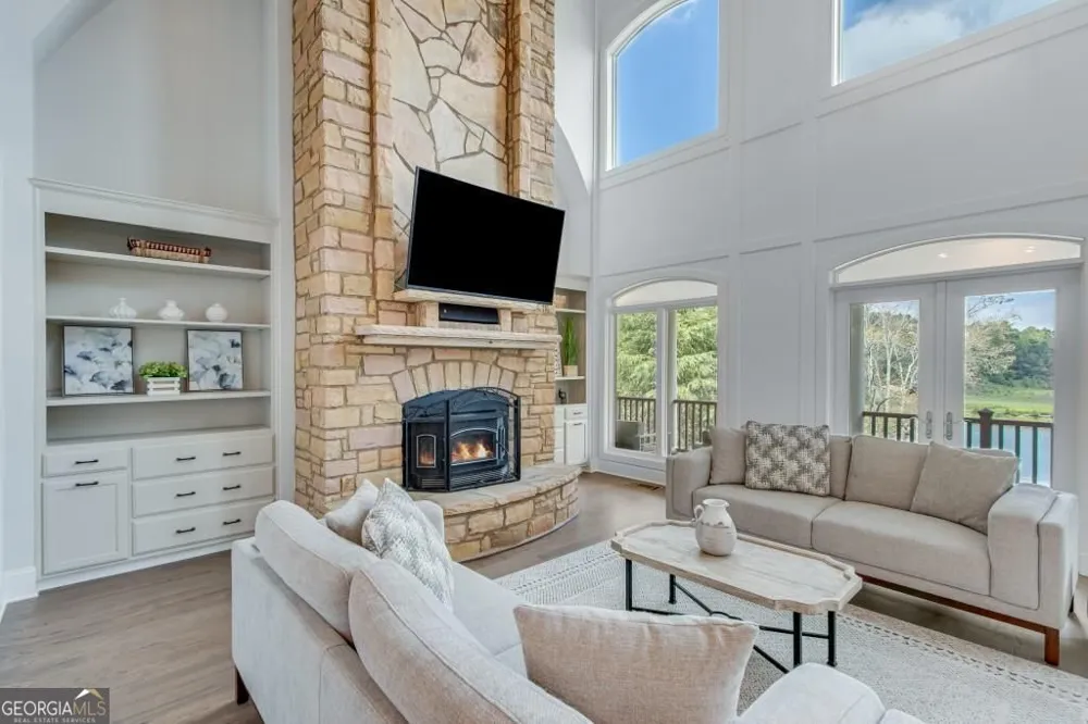 6303 Ben Parks RD Murrayville, GA 30564