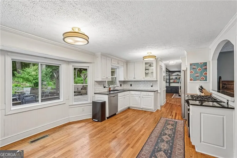 3743 Sawanee DR Marietta, GA 30062