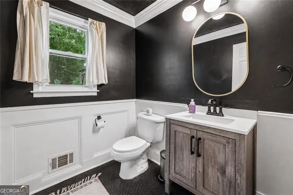 3743 Sawanee DR Marietta, GA 30062