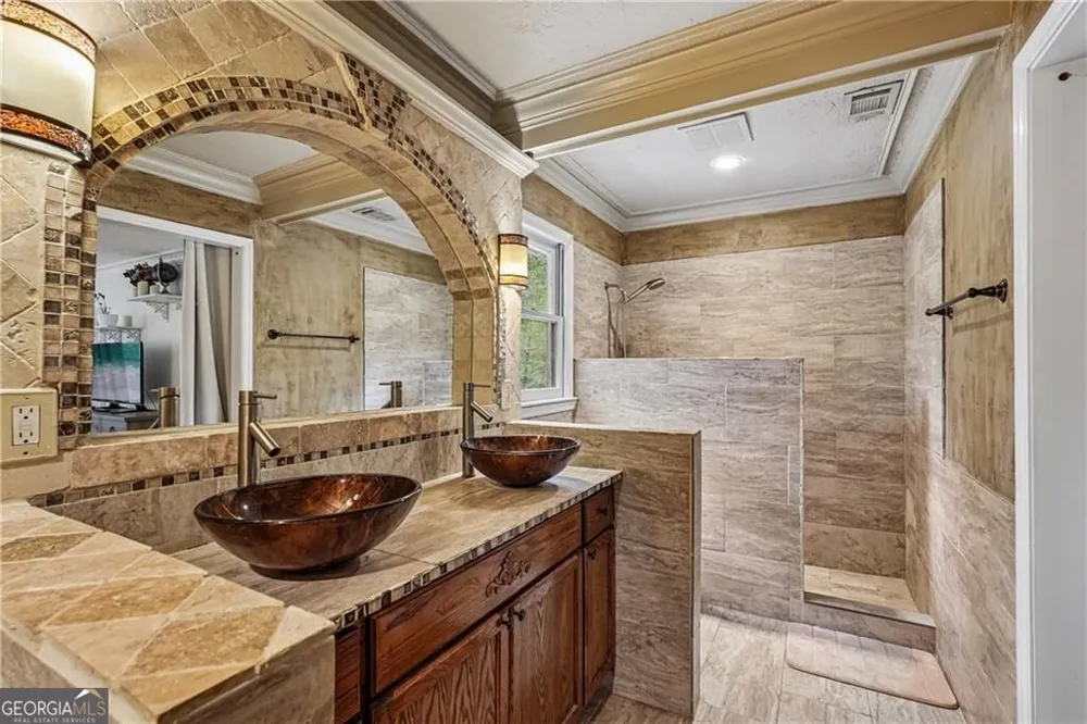 3743 Sawanee DR Marietta, GA 30062