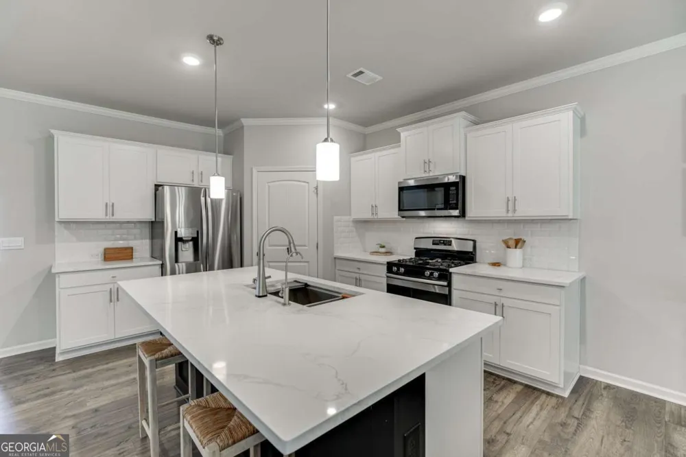 5915 Screech Owl DR Flowery Branch, GA 30542