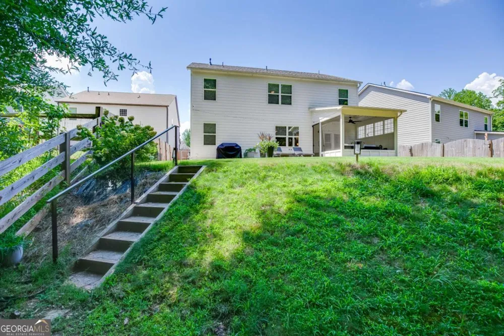 5915 Screech Owl DR Flowery Branch, GA 30542
