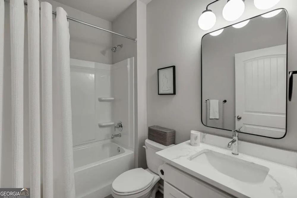 5915 Screech Owl DR Flowery Branch, GA 30542