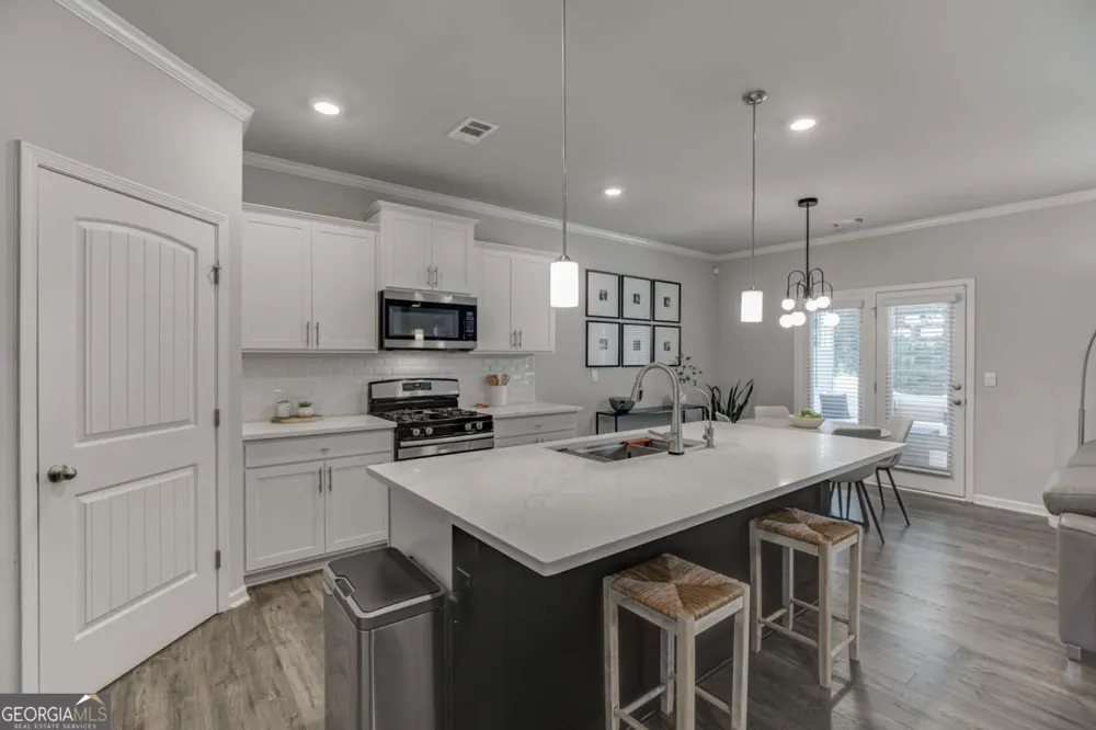 5915 Screech Owl DR Flowery Branch, GA 30542